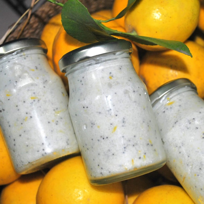 “Poppyseed & Lemon” Body Scrub