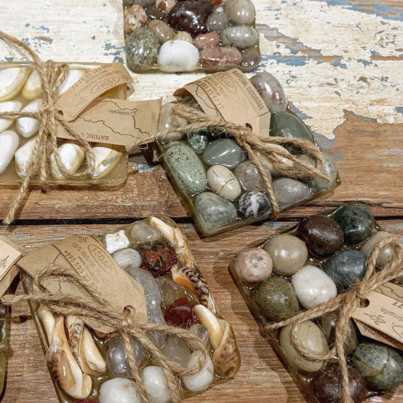 Soap dish with Black Sea stones